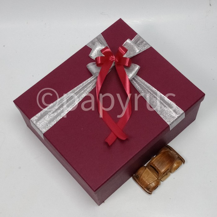 

⭐BISA COD⭐ PAPYRUS 30x35 tinggi 15cm Kotak Kado Gift Box Hadiah - Slide Foto 1