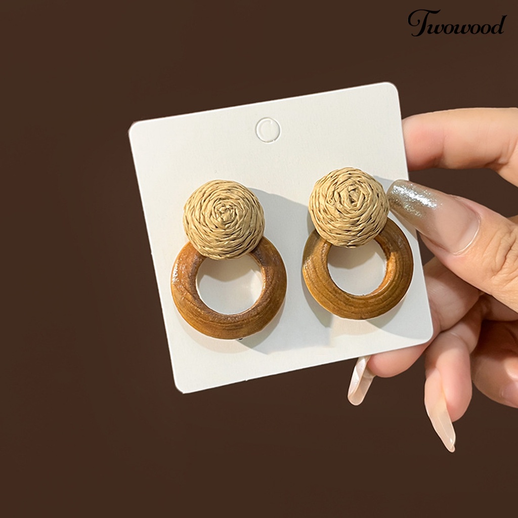 Twowood 1pasang Ear Studs Retro Rustic Gaya Simple Kasual Artistik Kayu Cincin Berongga Raffia Straw Splicing Wanita Anting Untuk Pacaran