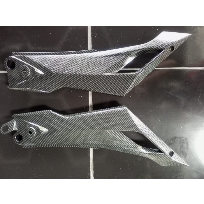 Cover aki body tengah ninja rr new asli kawasaki karbon carbon wtp - Kiri