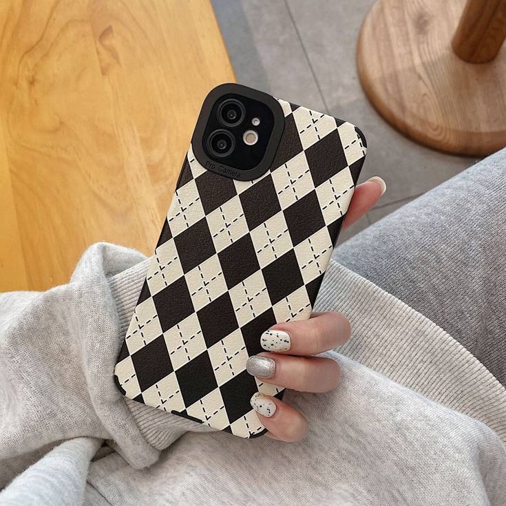 【Lamb Skin】Rhombic lattice Soft Case for IPhone 7 Plus 8 Plus X XS XR XS Max 11 13 12 14 PRO Max 14 Plus Fashion Women Black Phone Case Camera Protect