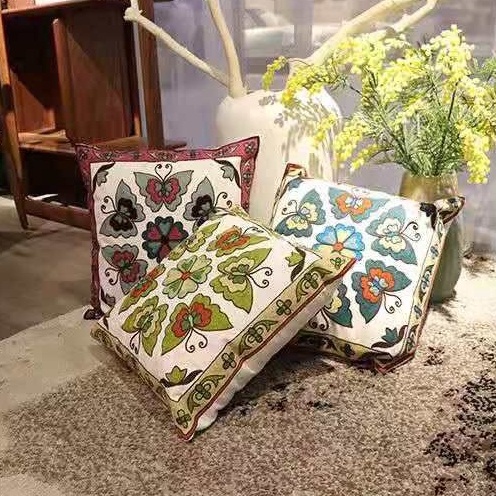 COVER SARUNG Bantal Sofa Classic Embroidery Bordir 45x45 cm - Pusat Kado Murah