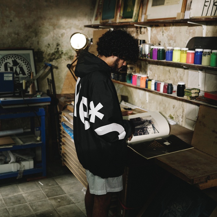 UNKL347 Jaket Pria Windbreaker Warna Hitam Sablon DREX