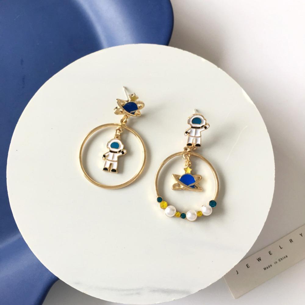 Mxbeauty Anting Asimetris Wanita French Vintage Trendy Astronot Sweet Lovely Rabbit Ear Hoop