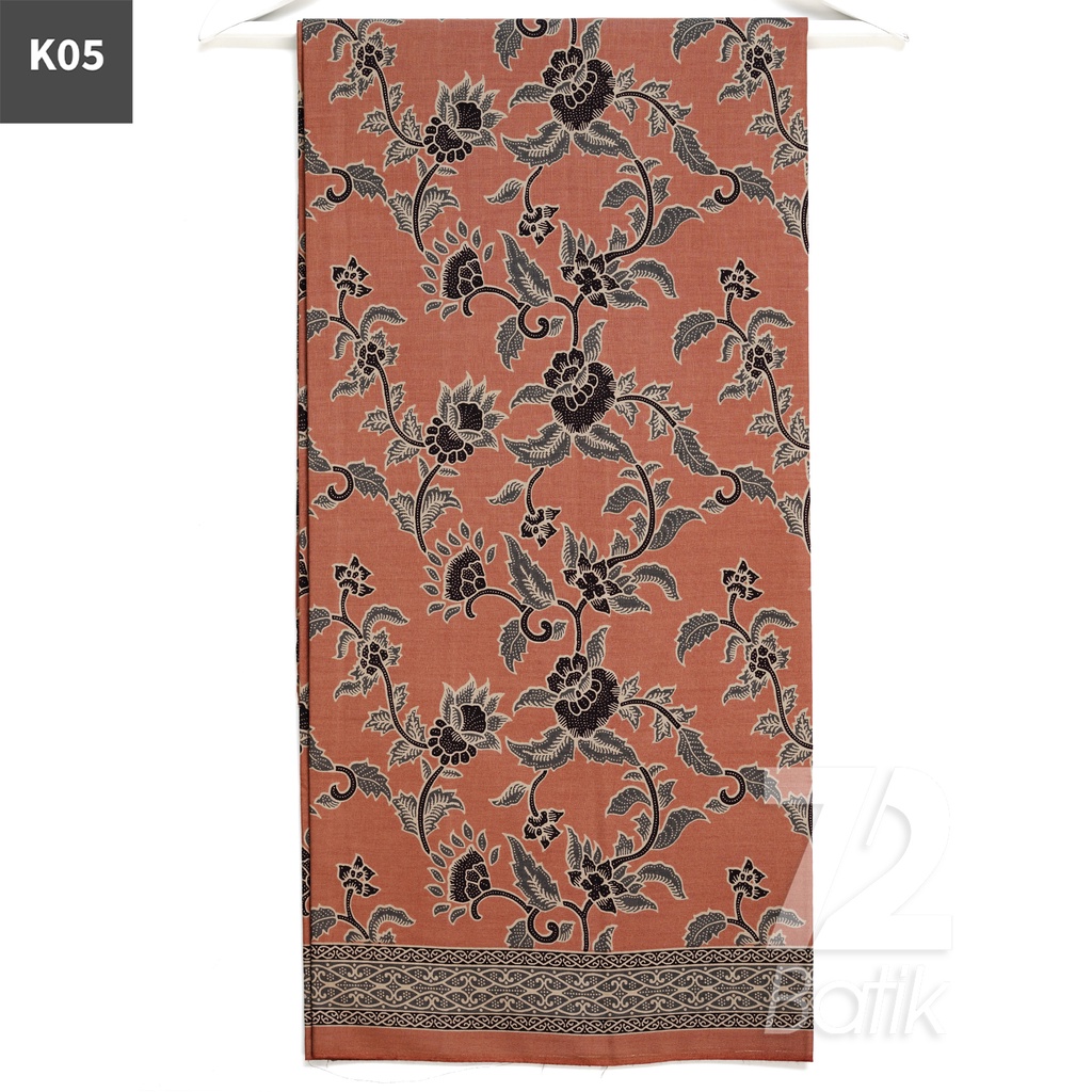 KAIN BATIK PREMIUM Katun Motif Kembang Tulip Warna Hitam 723279 Cap 72 Jarik Jarit Samping Kebat Panjang Batik Katun Modern Premium Bahan Seragam Batik Pernikahan Kantor Keluarga Murah Kamen Jadi Batik Bali Lembaran