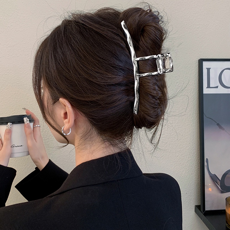 Klip Penggenggam Logam Klip Rambut Plat Kepala Belakang Perempuan Besar2023Klip Hiu Rasa Desain niche Baru