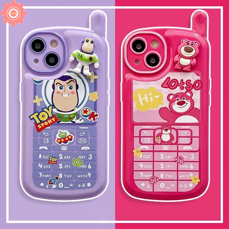 IPHONE 3d Kartun Toy Story Strawberry Bear Manyo Case Kompatibel Untuk Iphone11 7Plus XR 13 14 12 Pro Max7 8 Plus X XS MAX SE 2020 Kepribadian Retro Bentuk Telepon Lembut Tpu Cover