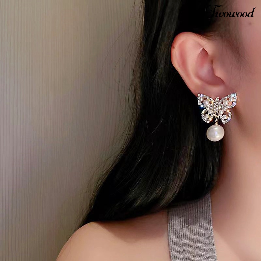 Twowood 1pasang Anting Menjuntai Mutiara Imitasi Gaya Perancis Elegan Berlian Imitasi Tertanam Berongga Kupu-Kupu Drop Earrings Perhiasan Aksesoris