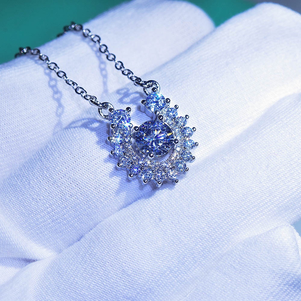 Goldkingdom Fashion Perhiasan Aksesoris Ready Stock Baru 2karat Imitasi Moussaint Berlian Kalung Tapal Kuda Dan Delapan Panah Microset Zirkon Liontin Berlapis