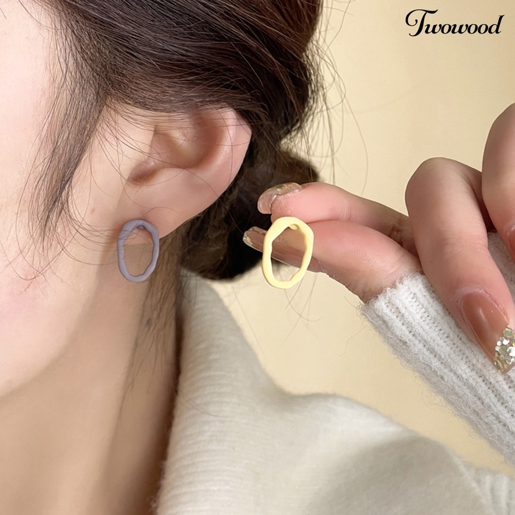 Twowood 1pasang Ear Studs Geometric Irregular Personality Hollow Matte Hadiah Kecil Warna Kontras Wanita Anting Fashion Perhiasan