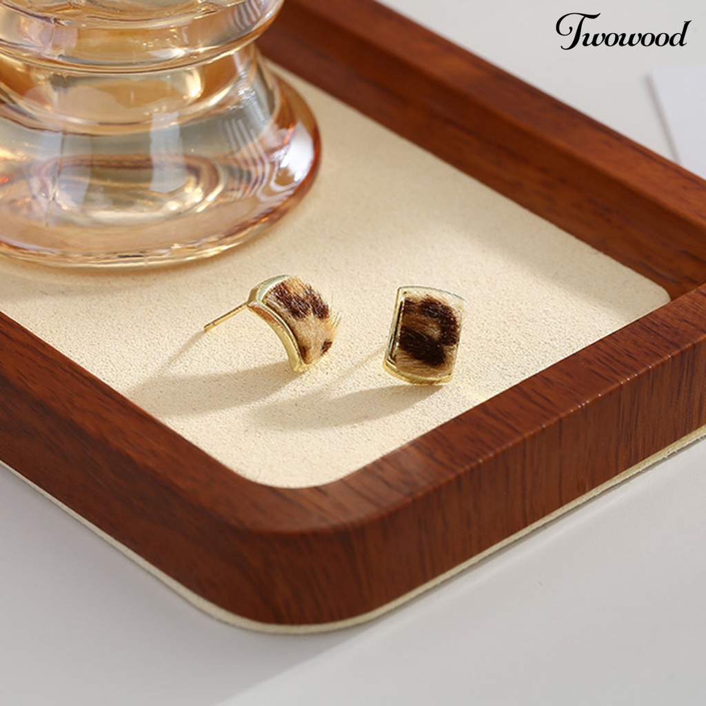 Twowood 1pasang Anting Stud Gaya Retro Mini Halus Semua Pertandingan Ultralight Hias Tidak Luntur Perhiasan Mini Stud Earrings Ear Decoration Untuk Lady