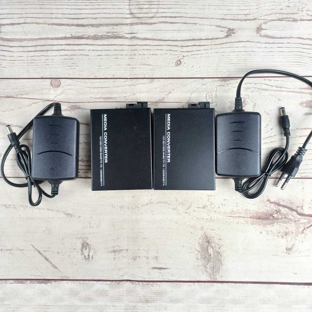 Netlink Gigabit Fiber Optical Media Converter 1000Mbps - HTB-GS-03AB ( Mughnii )