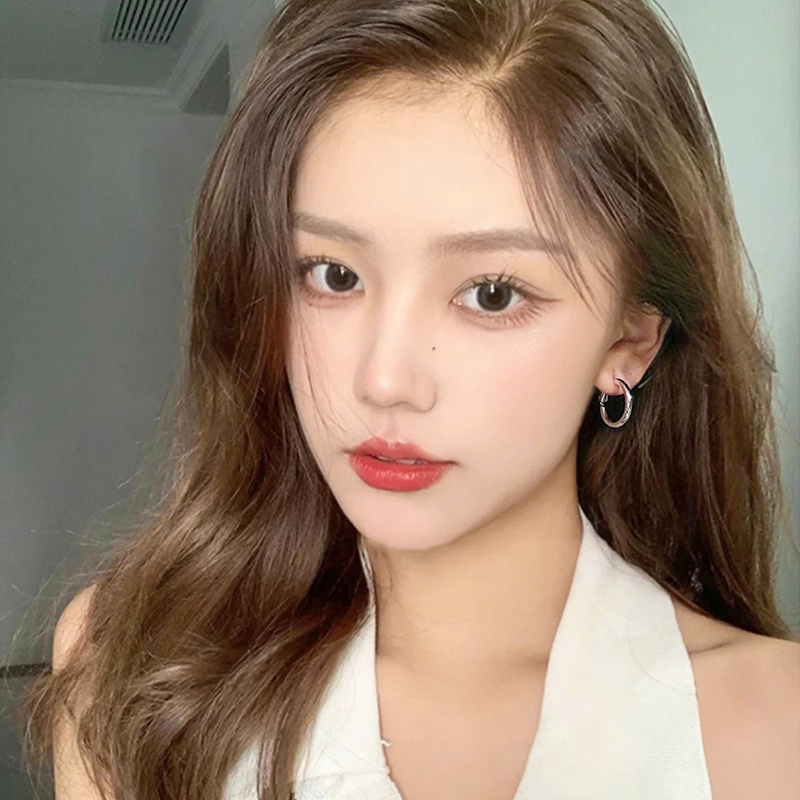 Papaozhu Stylish Stainless Steel Glossy Lingkaran Hoop Earring Untuk Wanita Perempuan Chic Geometris Anting Bulat Sederhana Fashion Perhiasan Telinga Pakaian Sehari-Hari