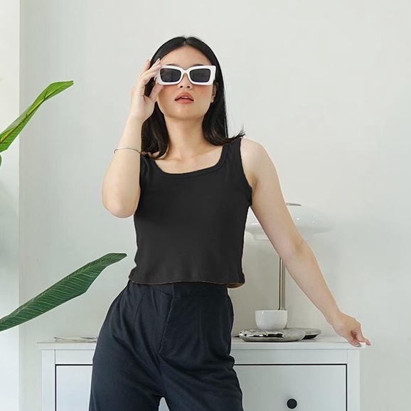 Earth Tank Top Atasan Wanita