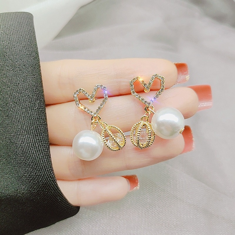 Anting Korea Korea Gaya Baru Gadis Trendi Cinta Liontin Anting Mutiara Anting All-Match