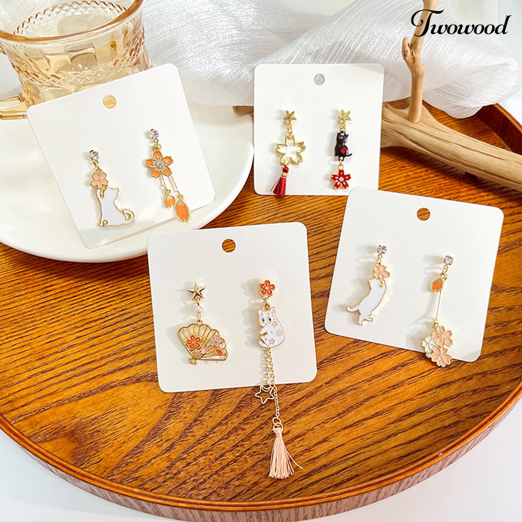 Twowood 1pasang Drop Earrings Kartun Asimetris Electroplating Liontin High Gloss Hiasan Telinga Tahan Luntur Fashion Wanita Anak Bunga Telinga Kucing Studs Untuk Pakaian Sehari-Hari