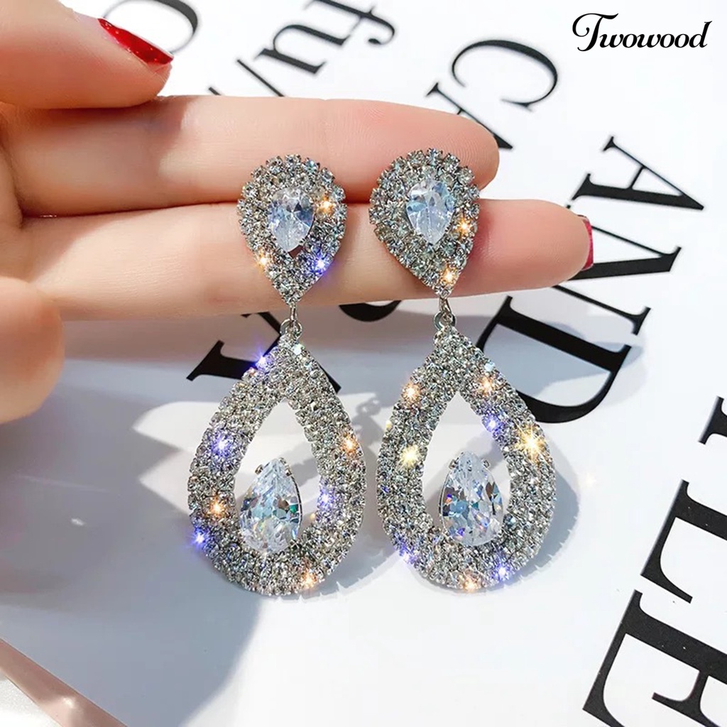 Twowood 1pasang Anting Menjuntai Berlian Imitasi Mengkilap Hias Berlebihan Berkilau Geometris Hias Hadiah Wanita Water Drop Pendant Stud Earrings Perhiasan Untuk Perjamuan