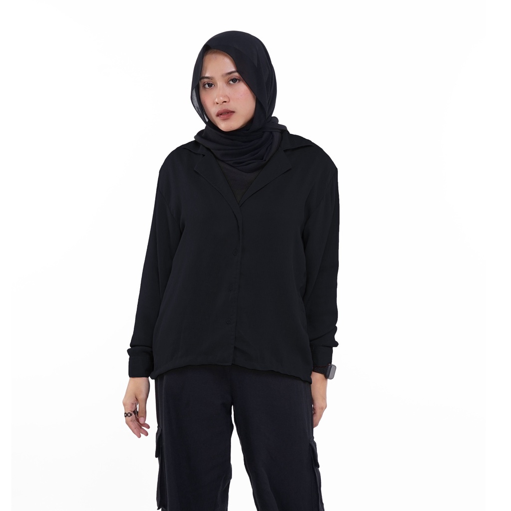 KEMEJA WANITA FRIDAY KILLER | REVEA BLACK