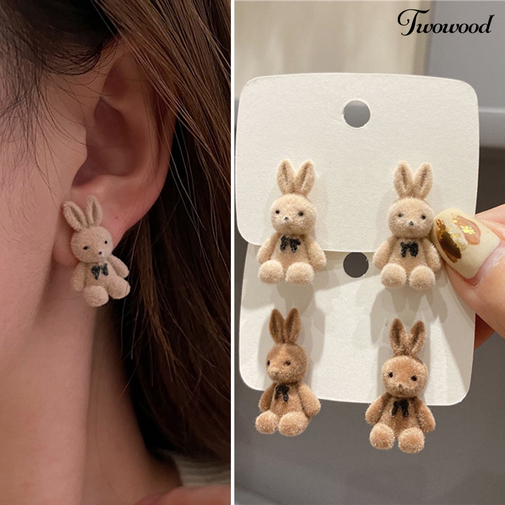 Twowood 1pasang Ear Studs Elegan Berlapis Perak Musim Dingin Hangat Berkelompok Beludru Kelinci Anting Hadiah Hari Paskah