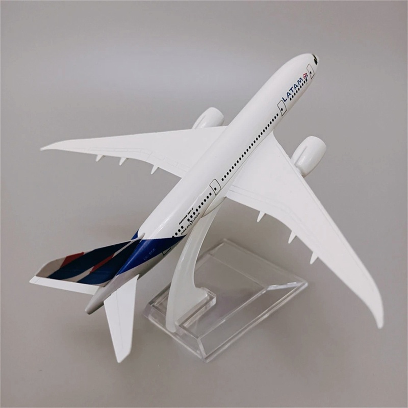 LATAM Airlines Boeing 787 Aircraft Model South America B787 Alloy Diecast Airplane Plane Aviation Collection