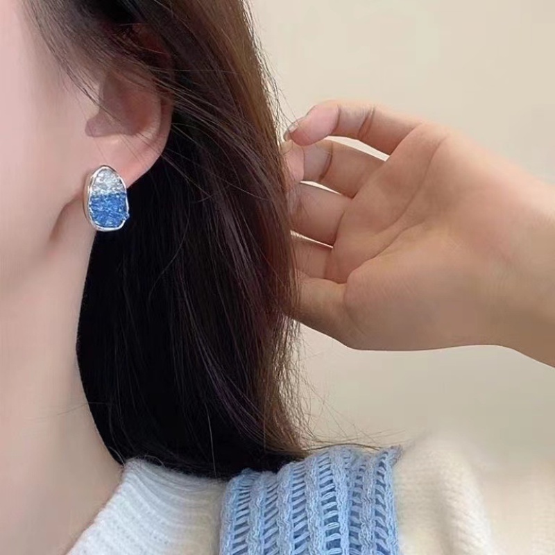 Versi Korea High-end Logam Tidak Teratur Kristal Zirkon Gaya Anting Wanita