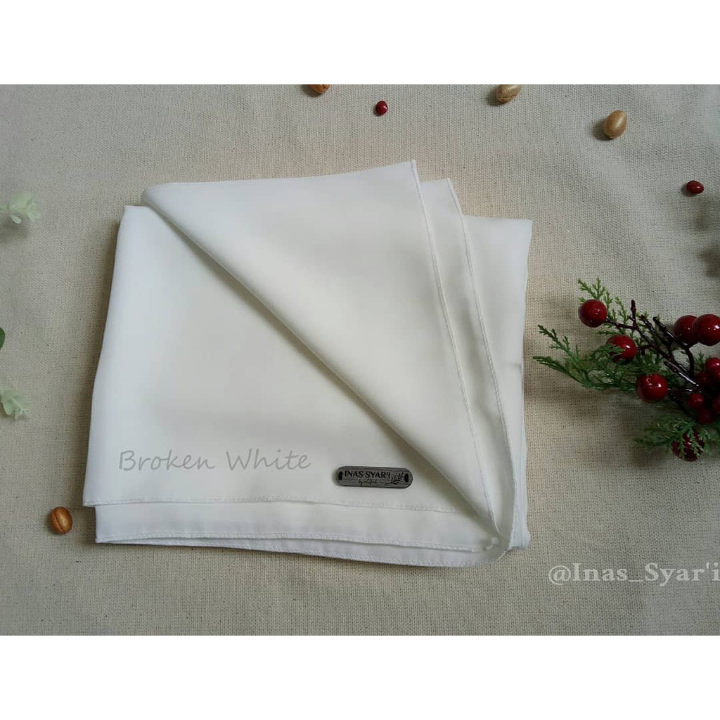 kerudung jilbab / hijab segi empat syar'i jumbo polos bahan wolfis premium warna putih bw tulang siz