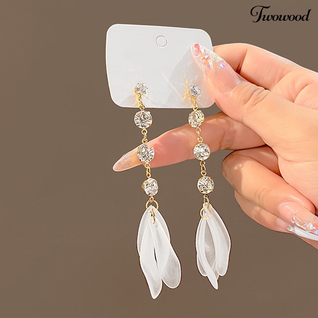 Twowood 1pasang Menjuntai Anting Jumbai Panjang Splicing Frosted Liontin Elegan Berkilau Berlian Imitasi Wanita Stud Earrings Fashion Perhiasan