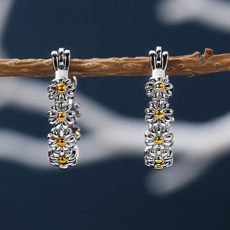 Anting Hoop Daisy Segar Untuk Wanita Sederhana Bergaya Serbaguna Gadis Aksesoris Lingkaran Bulat Kecil Perhiasan Trendi