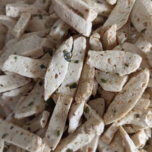 

BASRENG DAUN JERUK PEDAS ISI 250gram-500gram/ BASO GORENG / BASRENG PEDAS/BASRENG KERING CABE ASLI