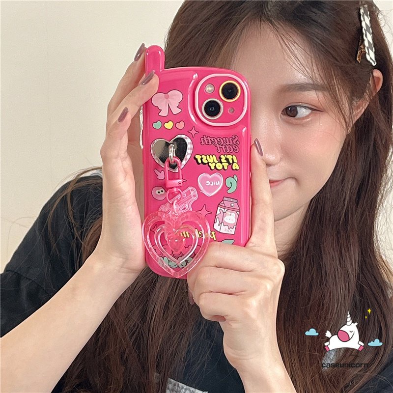 IPHONE Casing Bentuk Ponsel Ponsel Retro Personal Kompatibel Untuk Iphone11 14 13 12 Pro Max7 8 Plus XR X XS MAX SE Kartun Graffiti Stiker Soft Cover Dengan Hiasan Liontin Cinta Hati