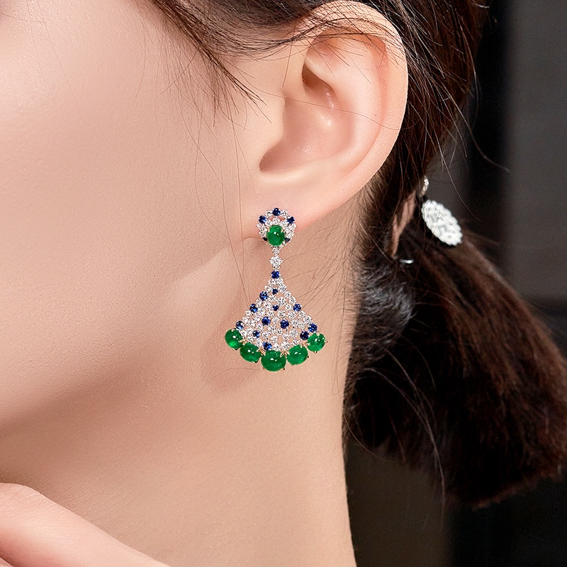 Goldkingdom Aksesoris Perhiasan Fashion Ready Stock Definisi Tinggi Desain Perhiasan Super Peri Rok Anting S925 Perak Jarum Cahaya Mewah Imitasi Emerald Earrings Earrings