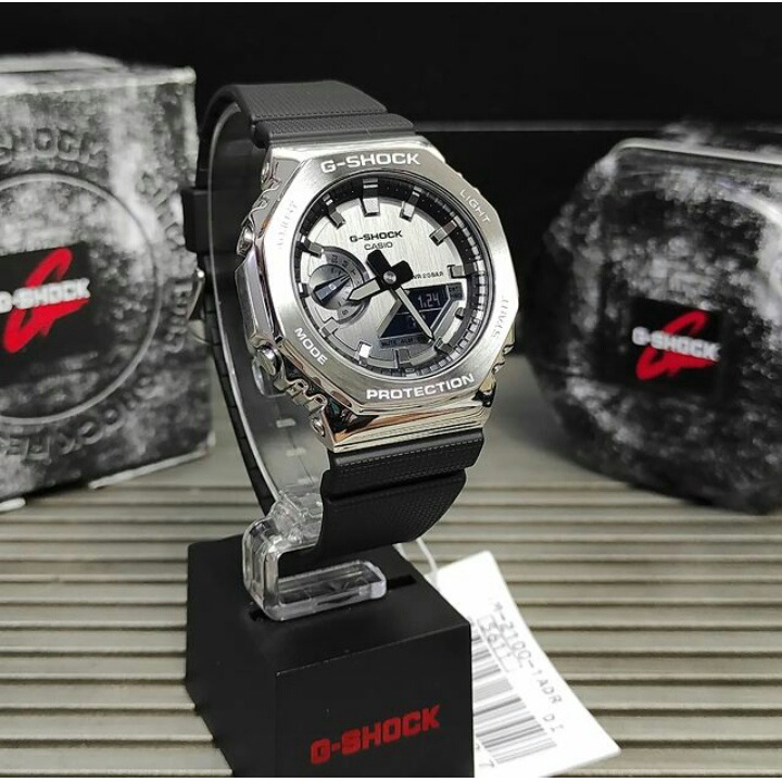 Jam g-shock original GM-2100N-2ADR metal bezel