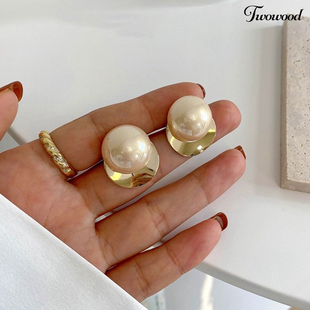 Twowood 1pasang Ear Studs Pengerjaan Halus Tidak Sakit Memakai Mudah Dipakai Tahan Aus Eye-catching Dress Up Nikel Gratis Anting Mutiara Imitasi Minimalis Perhiasan Aksesori