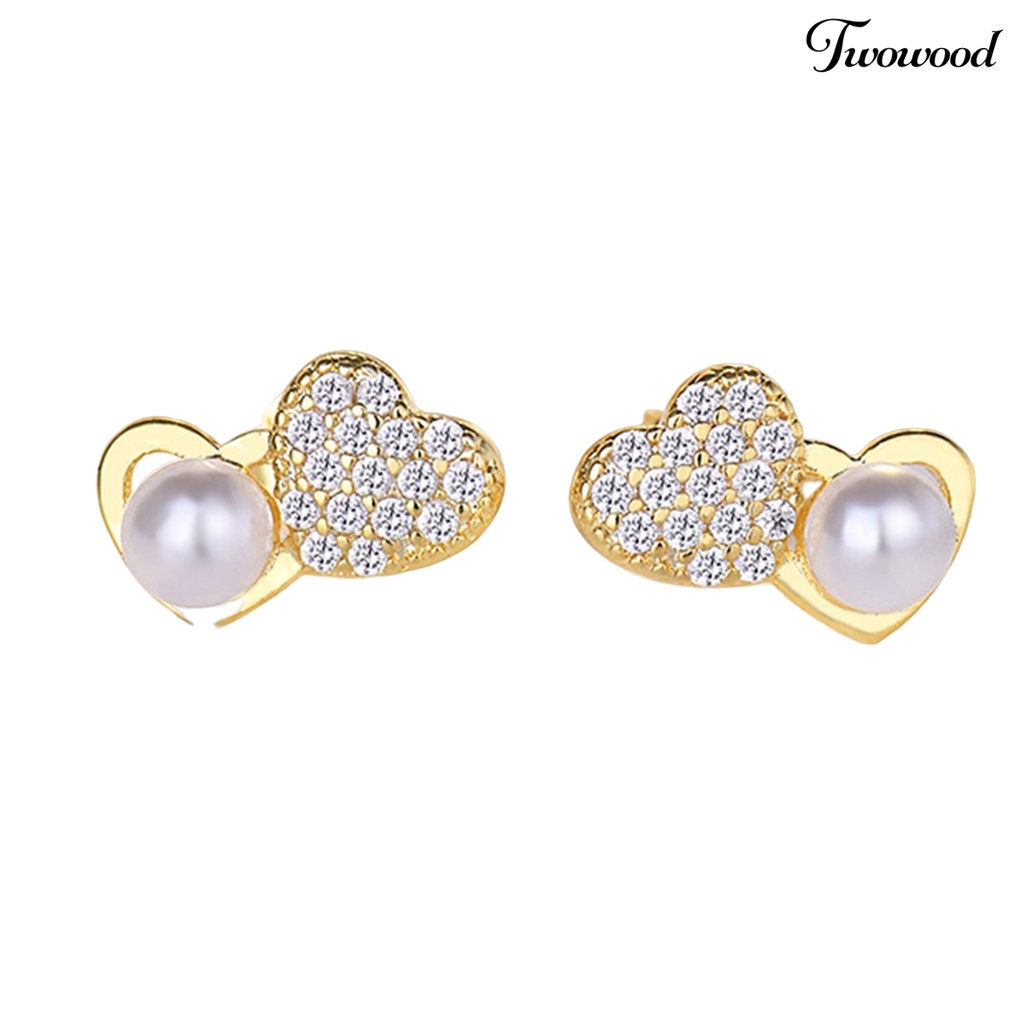 Twowood 1pasang Ear Studs Vintage Elegan Berongga Keluar Berbentuk Hati Shiny Cubic Zirconia Dress Up Hadiah Wanita Mutiara Imitasi Stud Earrings Perhiasan Pesta Untuk Pakaian Sehari-Hari