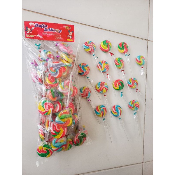

permen lollipop bulat mix love tebal 4cm isi 50 PCS by pabrik permen daffa lollipop