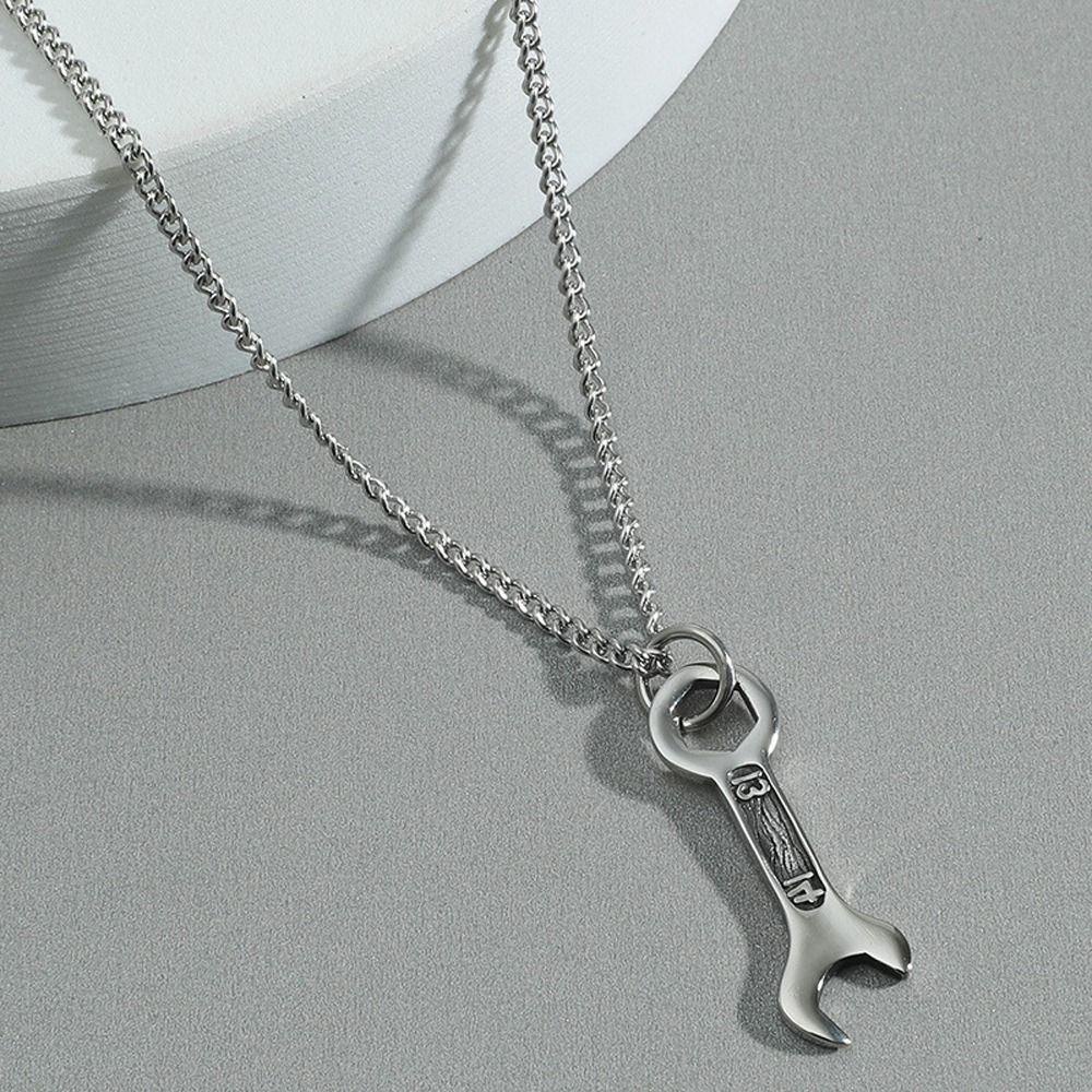 Mxbeauty Kalung Pria Rantai Klavikula Keren Yang Dipersonalisasi Stainless Steel Fashion Hip Hop Rantai Sweater Sederhana