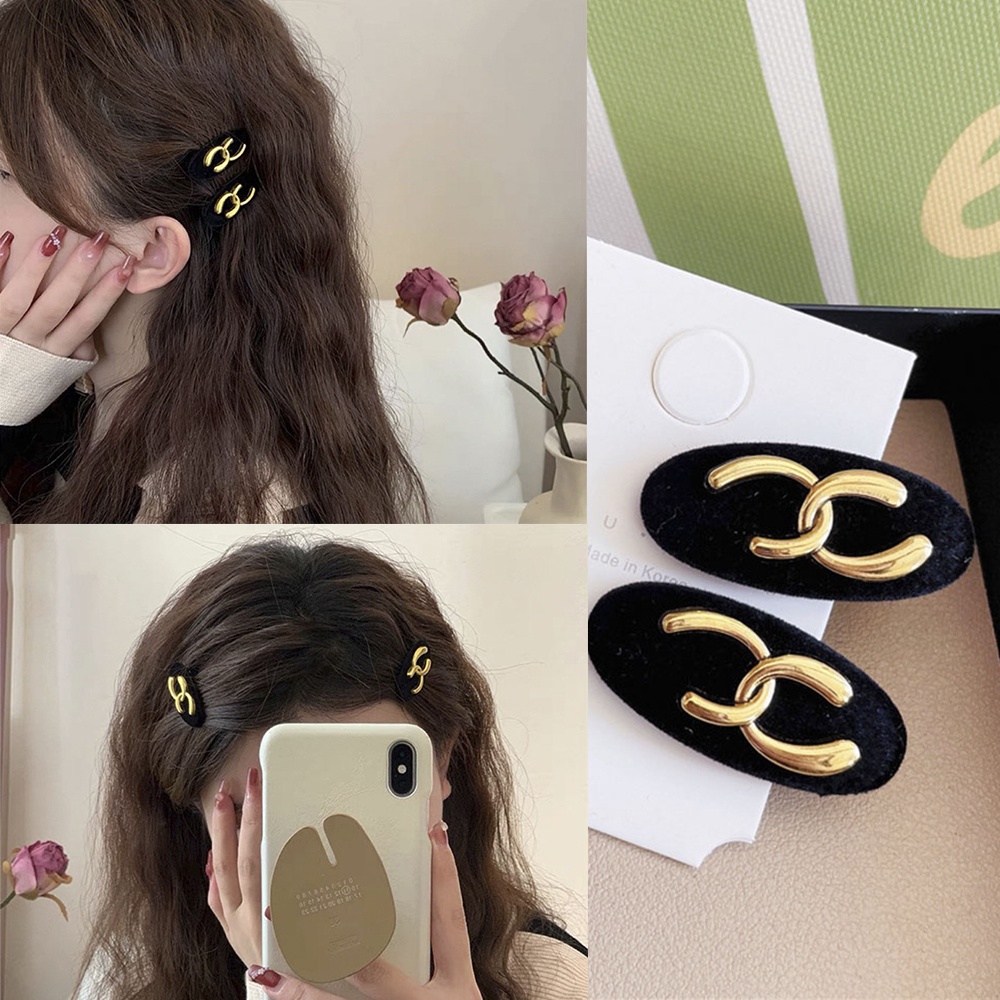 Double C Metal Letter Hair Clip Sepasang Klip Duckbill Hitam Berbondong-Bondong Vintage Dengan Hiasan Klip Rambut Rusak Samping Untuk Aksesoris Rambut Wanita