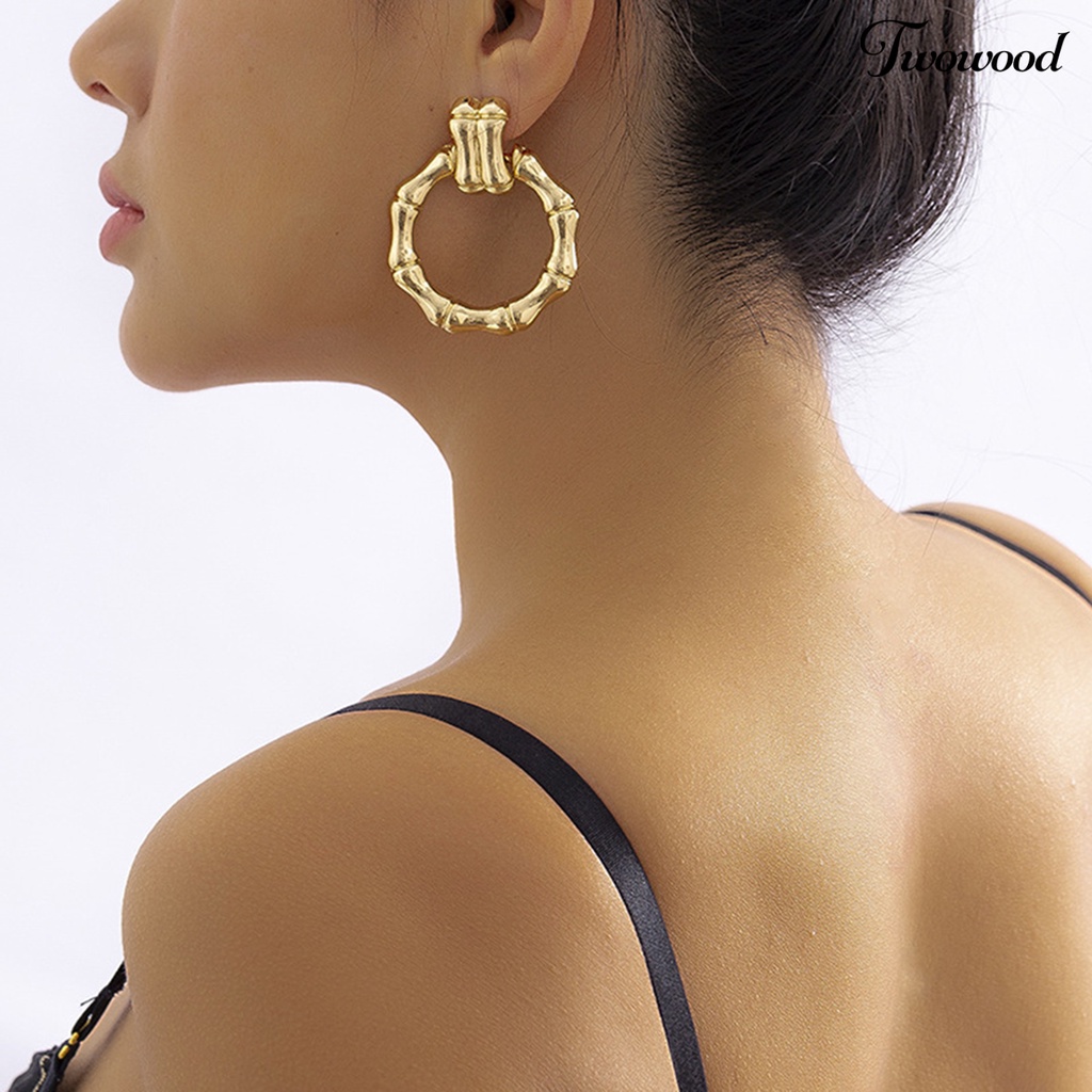 Twowood 1pasang Anting Pejantan Geometris Electroplating Glossy Minimalis Liontin Telinga Hiasan Colorfast Bulat Bambu Telinga Hoop Earrings Perhiasan Aksesori