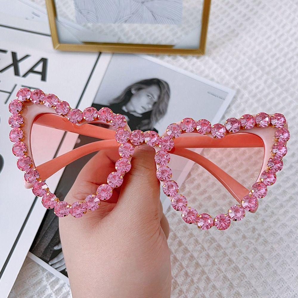 Lily Heart Kacamata Retro Love Heart Ladies Eyewear Hip Hop Sunglasses Untuk Wanita