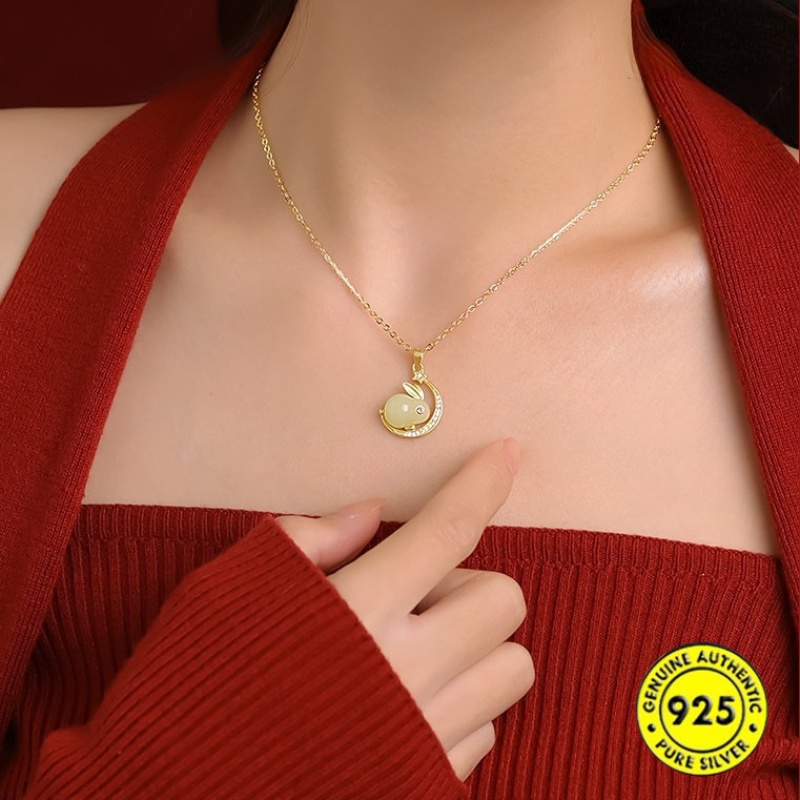 S925 Perak Kelinci Kalung Bertatahkan Giok Heti Rantai Klavikula Gesper Perdamaian Hadiah Aman Untuk Pacar2023Baru U1599