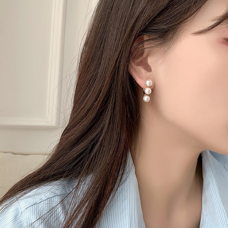 T Classy Pearl Ear Clip Earrings Tahun Baru Gaya Baru Trendi Retro Hong Kong Style Hepburn Earrings Tanpa Tindik Anting Wanita