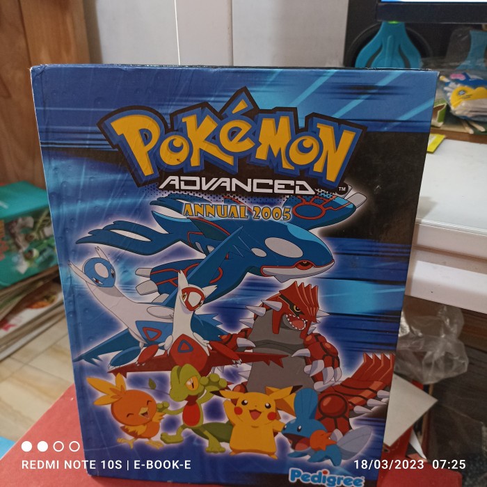 pokémon Advan annual 2005 hard cover full warna 110 halaman