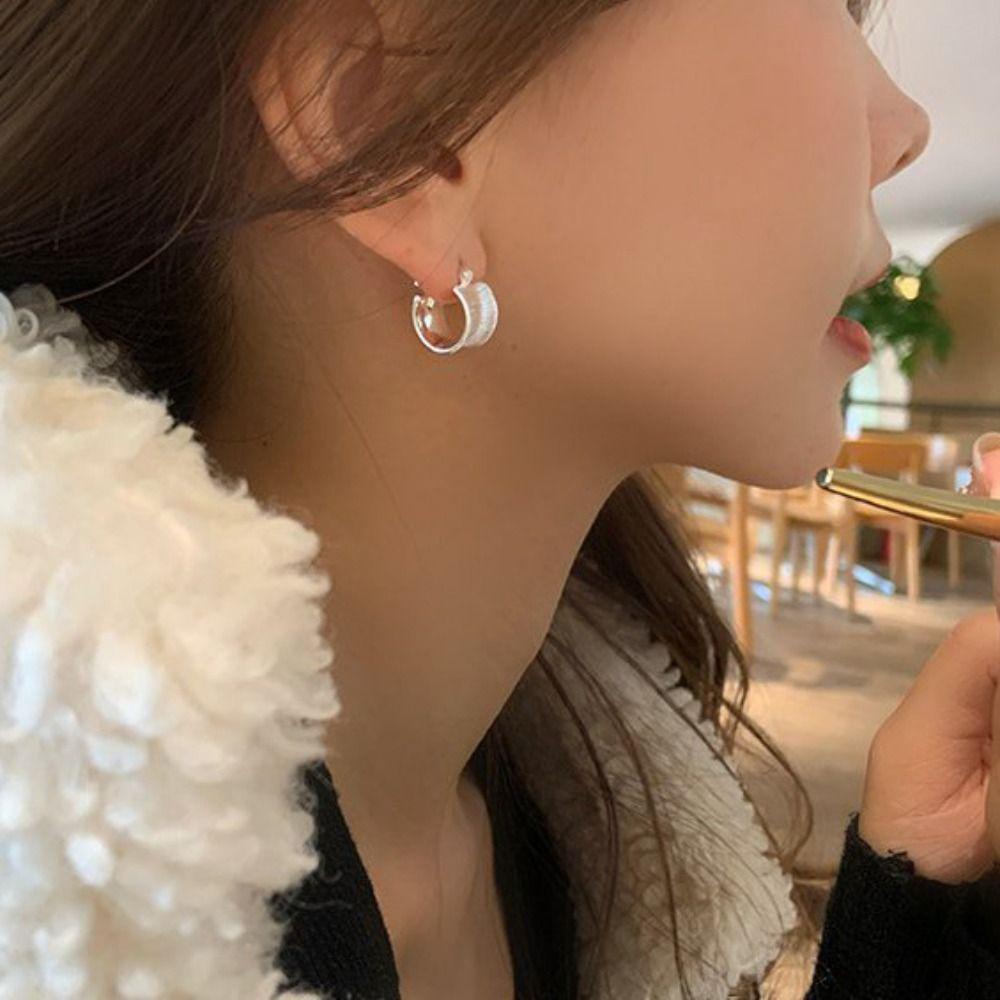 Mxbeauty Anting Tekstur Logam Elegan Vintage Punk Gesper Telinga Tembaga Sederhana Wanita Ear Stud
