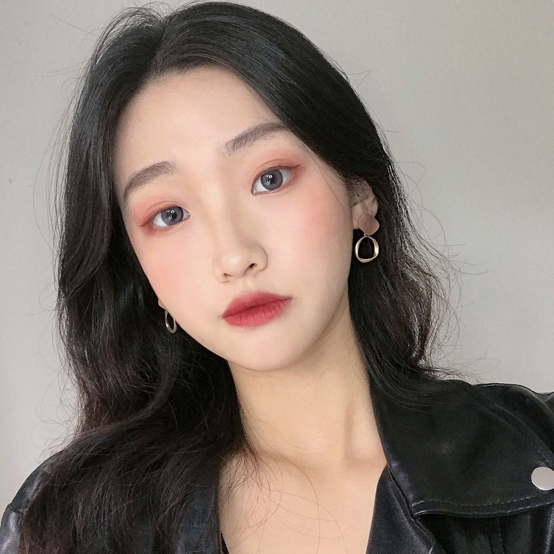 S925 Perak Jarum Korea Sederhana Keren Gaya Retro Tahun Baru Gaya Baru Influencer Berkelas Anting Earrings