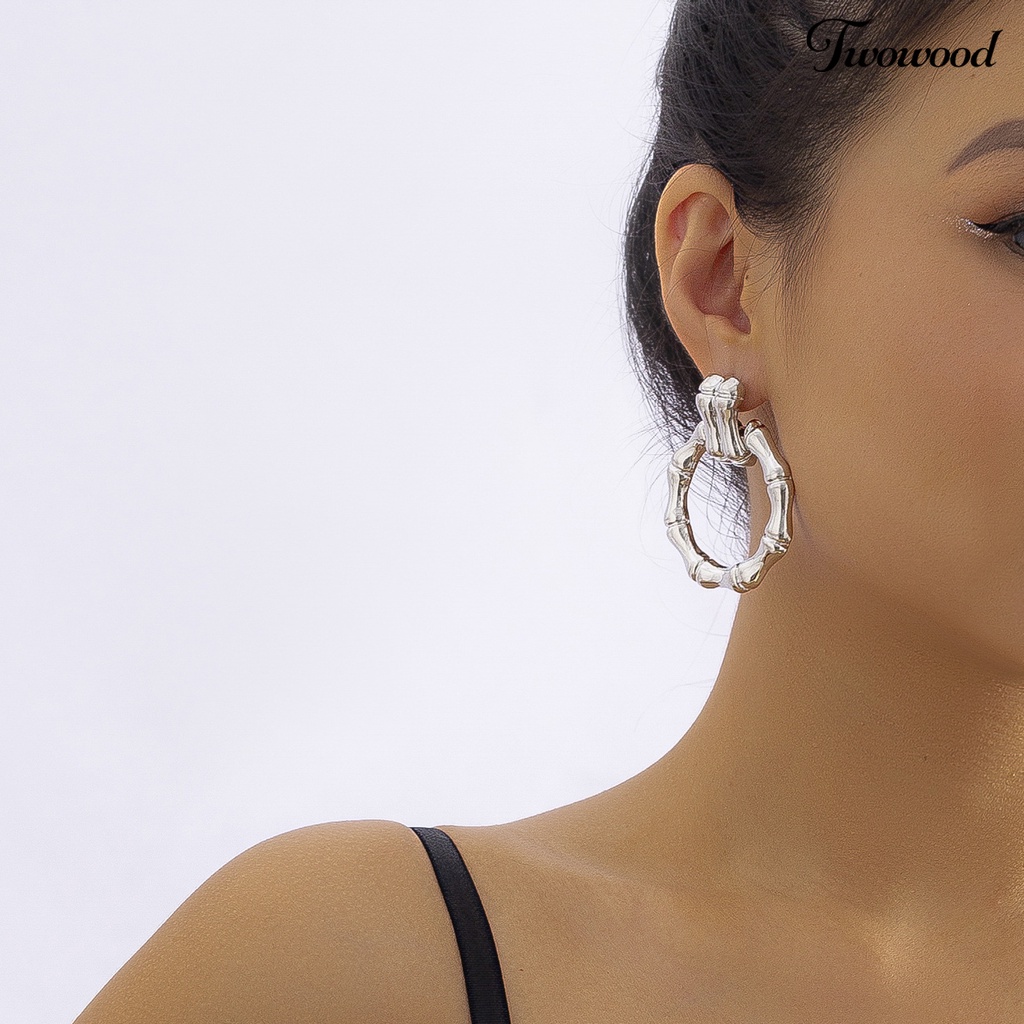 Twowood 1pasang Anting Pejantan Geometris Electroplating Glossy Minimalis Liontin Telinga Hiasan Colorfast Bulat Bambu Telinga Hoop Earrings Perhiasan Aksesori