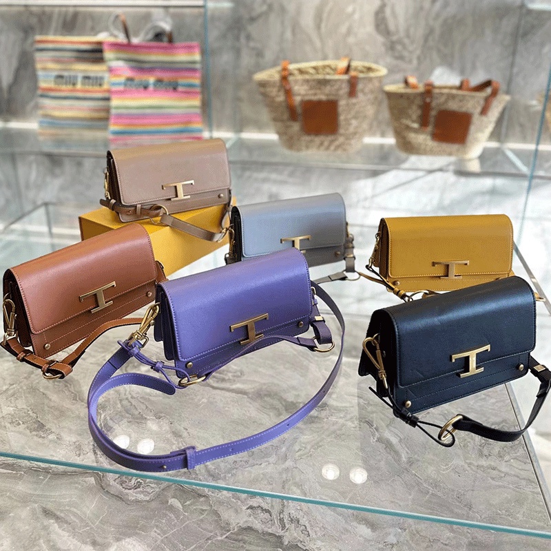 Original 2023 New TODS Spring/Summer   Cross-body Bag Fashionable and Elegant Shoulder Bag for Men a