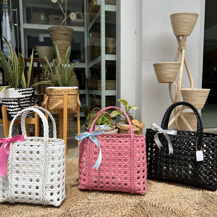

Tas Anyaman Plastik / Tas Hampers / Tas Kepang Kembang E54 - Putih S