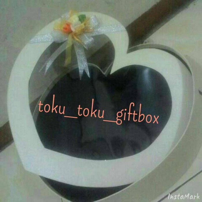 

⭐BISA COD⭐ Kotak Kado Love Black Doff Gold