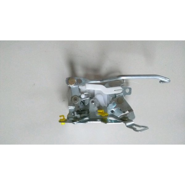 Doorlocok Assy Pintu Panther Kotak