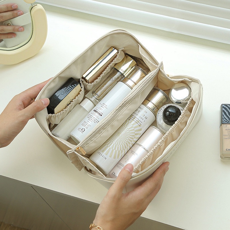 Beauty Carrier Tas Makeup Travel Serbaguna untuk Kosmetik Anda