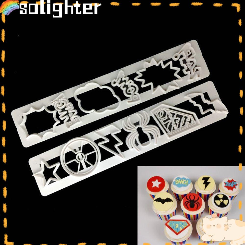 Solighter 2pcs/set Cetakan Emboss Alat Kue Superhero Plastik Cookie Cutter